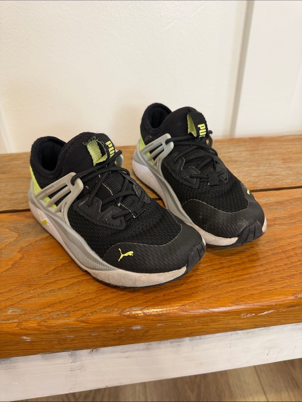 Boys Puma Pacer Future Sneakers Size 11
